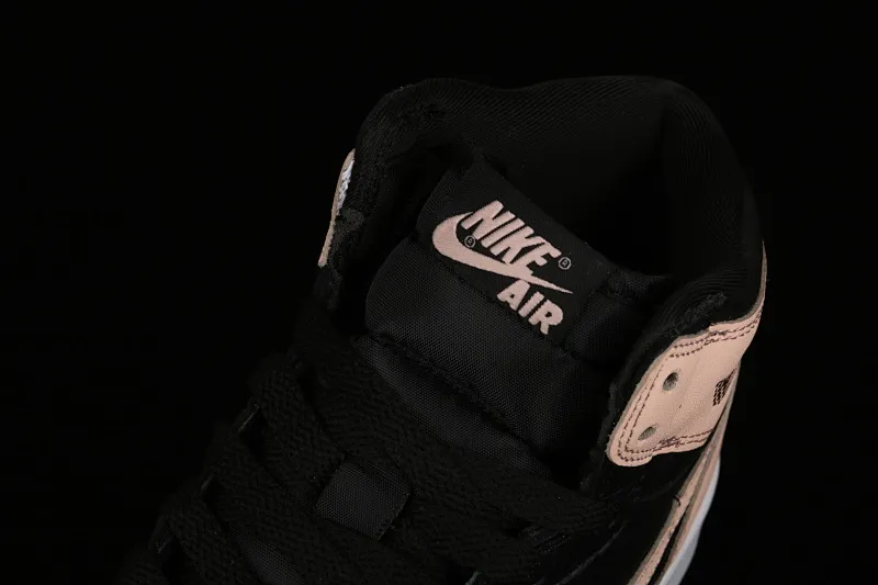 All Categories Air Jordan Jordan Series Basketball Shoes Air Jordan 1 High Air Jordan 1 "Crimson Tint" AJ1 Joe 1 Black Pink Litchi Pattern Women's Shoes 555441-081